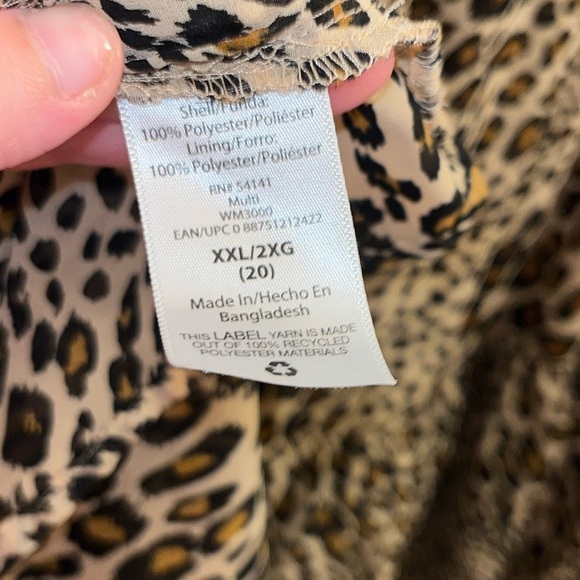 women's XXL Tiered Cheetah Print Dress With Balloon Sleeve Keyhole maxi length - Picture 9 of 11